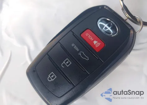 2025 Toyota Camry Se z USA, uszkodzony, nr VIN 4T1DAACK2SU631194